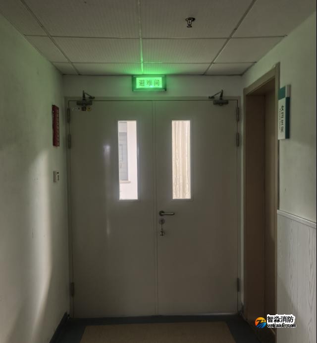 避難層、避難間未設置明顯指示標識